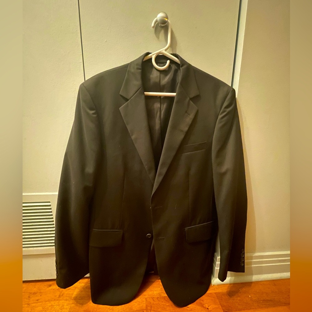 Arrow men Suit Jacket/blazer, large 40R, used good condition, black color